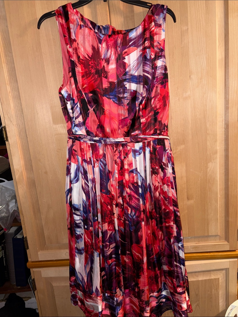 Carmen Marc Valvo Sleeveless Floral Dress in Red, Blue and White